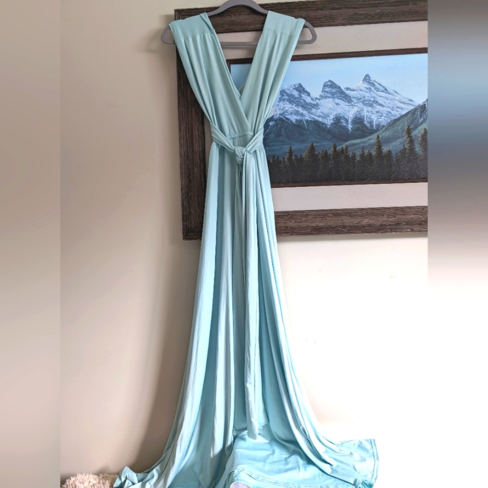 NWOT Beautiful Multiway Dress